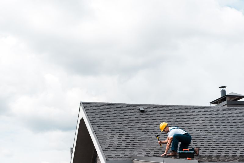 Experienced Roofing Crew
